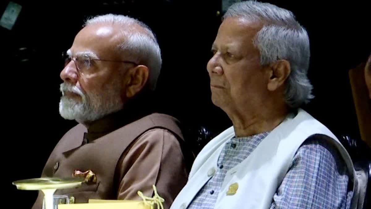 भारत ने बांग्लादेश को दिया बड़ा झटका रेडीमेड कपड़े और अन्य वस्तुओं पर लगाया प्रतिबंध