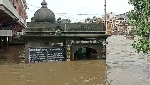 देश में मानसून का कहर 3 दिन के नवजात समेत 4 की मौत सूरत डूबा जम्मू में रेस्क्यू  