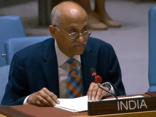 un में भारत का करारा जवाब पाकिस्तान अपने ही लोगों पर करता है बमबारी