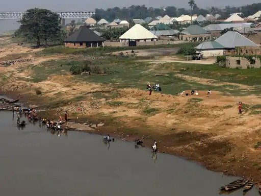 नाइजीरिया में हिंसा बेन्यू में 100 लोगों की हत्या गांव में जिंदा जलाए गए परिवार