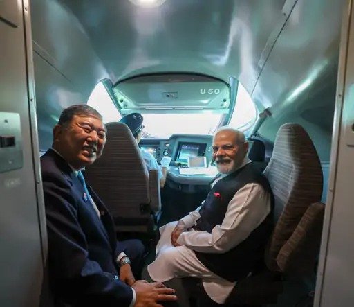 मोदी का जापान दौरा बुलेट ट्रेन में सफर भारतीय ड्राइवरों से मुलाकात