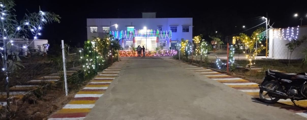 khaniyadana police station खनियांधाना थाना में हो रहा है बदलावसेल्फ़ी लेने थाने पहुंचे लोग