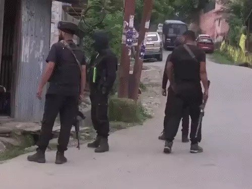  कुलगाम में जंगलों में गोलियों की गूंज एक और आतंकी ढेर ऑपरेशन जारी