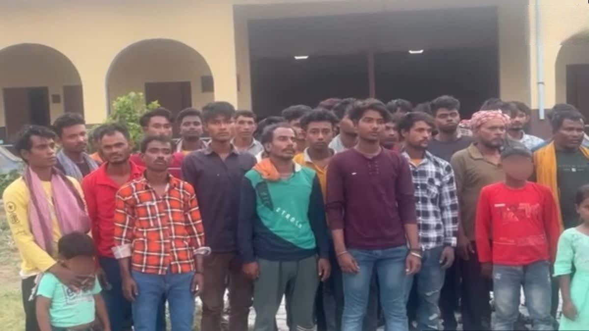 मथुरा में अवैध बांग्लादेशी नागरिकों की बड़ी गिरफ्तारी  ईंट भट्ठे से पकड़े गए 90 लोग