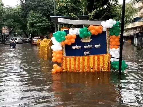 india weather 2025 मुंबई डूब रहा है भागलपुर बेहाल है तबाही की चेतावनी