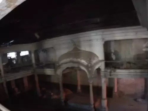 पाकिस्तान में ऐतिहासिक गुरुद्वारा बेचा 1 करोड़ रिश्वत लेकर तोड़ने की अनुमति