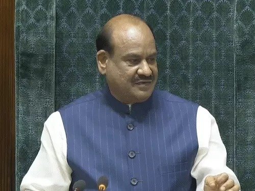 संसद में पहले दिन ही हंगामा ऑपरेशन सिंदूर पर गरमाई राजनीति