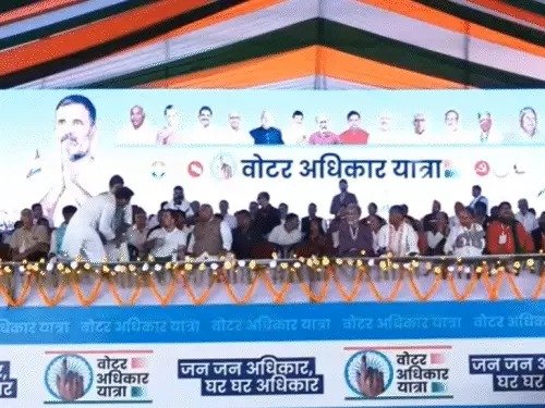 वोट चोरी नहीं लोकतंत्र की डकैती हैः राहुल-लालू-तेजस्वी की हुंकार 