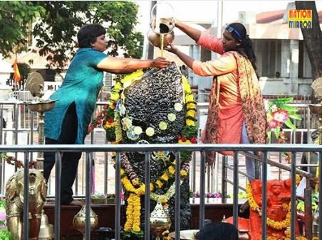 shani dev शनिदेव को क्यों चढ़ाया जाता है तेल जानिए पौराणिक कथा