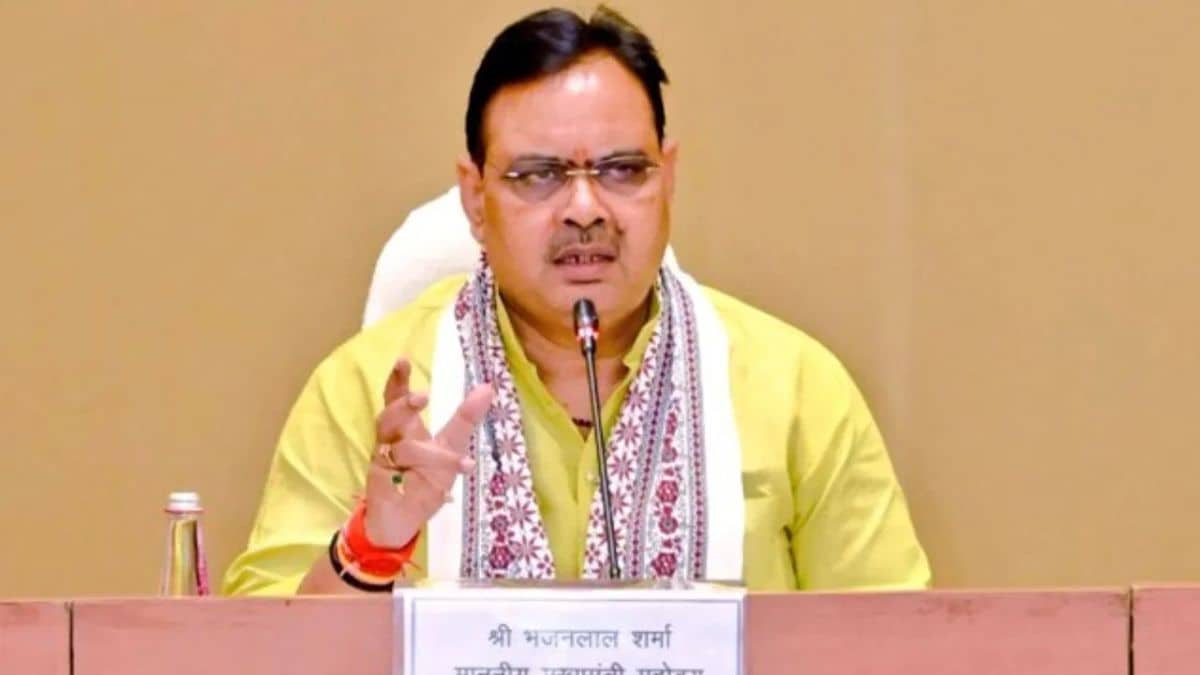 सीएम भजनलाल शर्मा ने सड़क सुरक्षा को लेकर सख्त कदम उठाने के दिए निर्देश