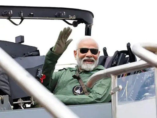 62 साल बाद mig-21 की विदाई अब तेजस भारत का गौरव ₹62000 करोड़ की डील से मिलेगा नया जोश