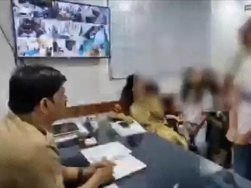 union ministers daughter molested  केंद्रीय मंत्री की बेटी से छेड़छाड़ 4 आरोपी गिरफ्तार 3 की तलाश जारी