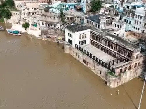 monsoon 2025 उत्तराखंड से बिहार तक सिर्फ पानी नहीं सिस्टम भी बह रहा है