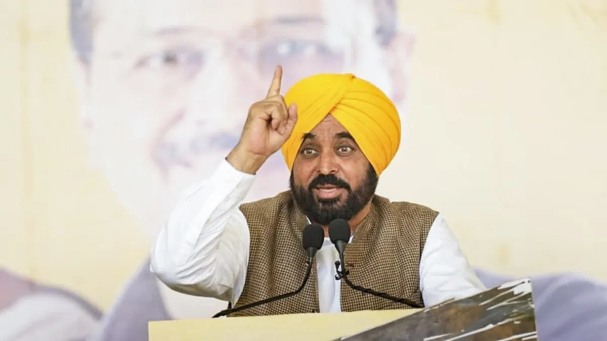 पंजाब में अपराधियों पर कसा शिकंजा मान सरकार की ‘रिवॉर्ड पॉलिसी’ लागू 28 मोस्ट वांटेड की सूची हुई जारी