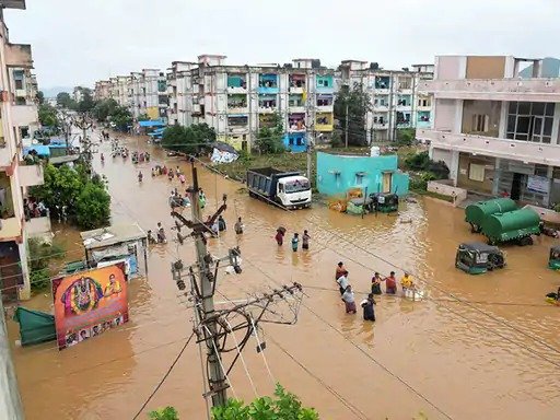 weather update  उत्तराखंड में भूस्खलन बद्रीनाथ हाईवे बंद आज भी 18 राज्यों में अलर्ट