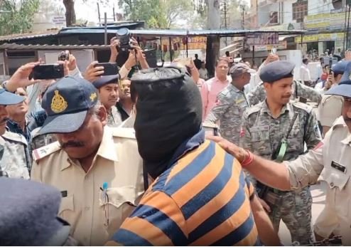 ratlam  nia आतंकी फिरोज खान को रतलाम लाई