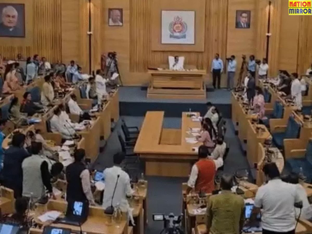 इंदौर निगम में वंदे मातरम नहीं गाने पर हंगामा सिंधिया को कहा गद्दार