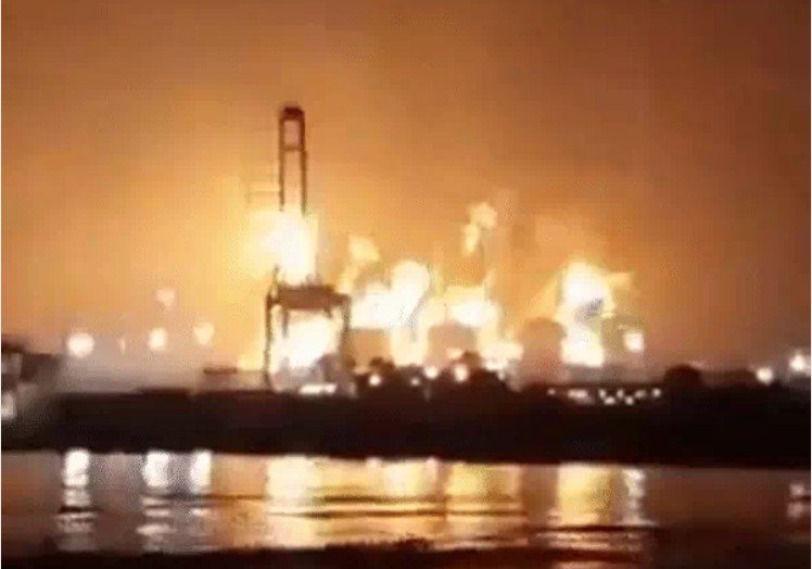 मिडिल ईस्ट में जंग हुई तेज कतर के lng प्लांट पर ईरान का मिसाइल हमला