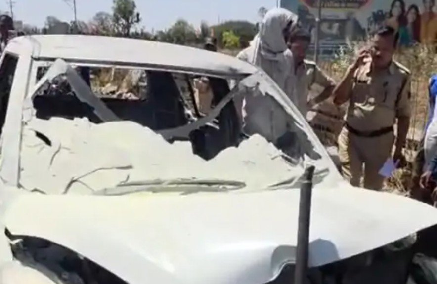 इंदौर के महू में दर्दनाक हादसा कार में आग लगने से 4 साल के बच्चे की मौत