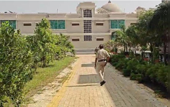 gwaliorसेंट जोसेफ स्कूल में कन्वर्जन का खेल जांच दल ने लिए 23 बच्चों के बयान