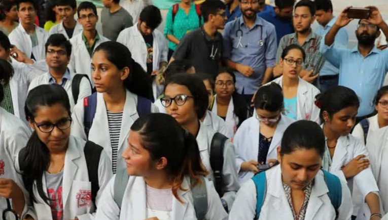 mp में रेजिडेंट डॉक्टरों को राहत स्टाइपेंड बढ़ाने का आदेश जारी