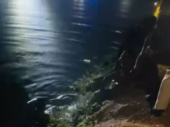 raipur दर्दनाक हादसा पानी भरे गड्ढे में डूबने से दो मासूम की मौत गुस्साए परिजनों ने किया चक्काजाम