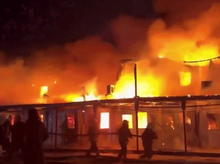 काबुल में एयरस्ट्राइक से तबाही 400 से ज्यादा मौतें अस्पताल को निशाना बनाने का आरोप