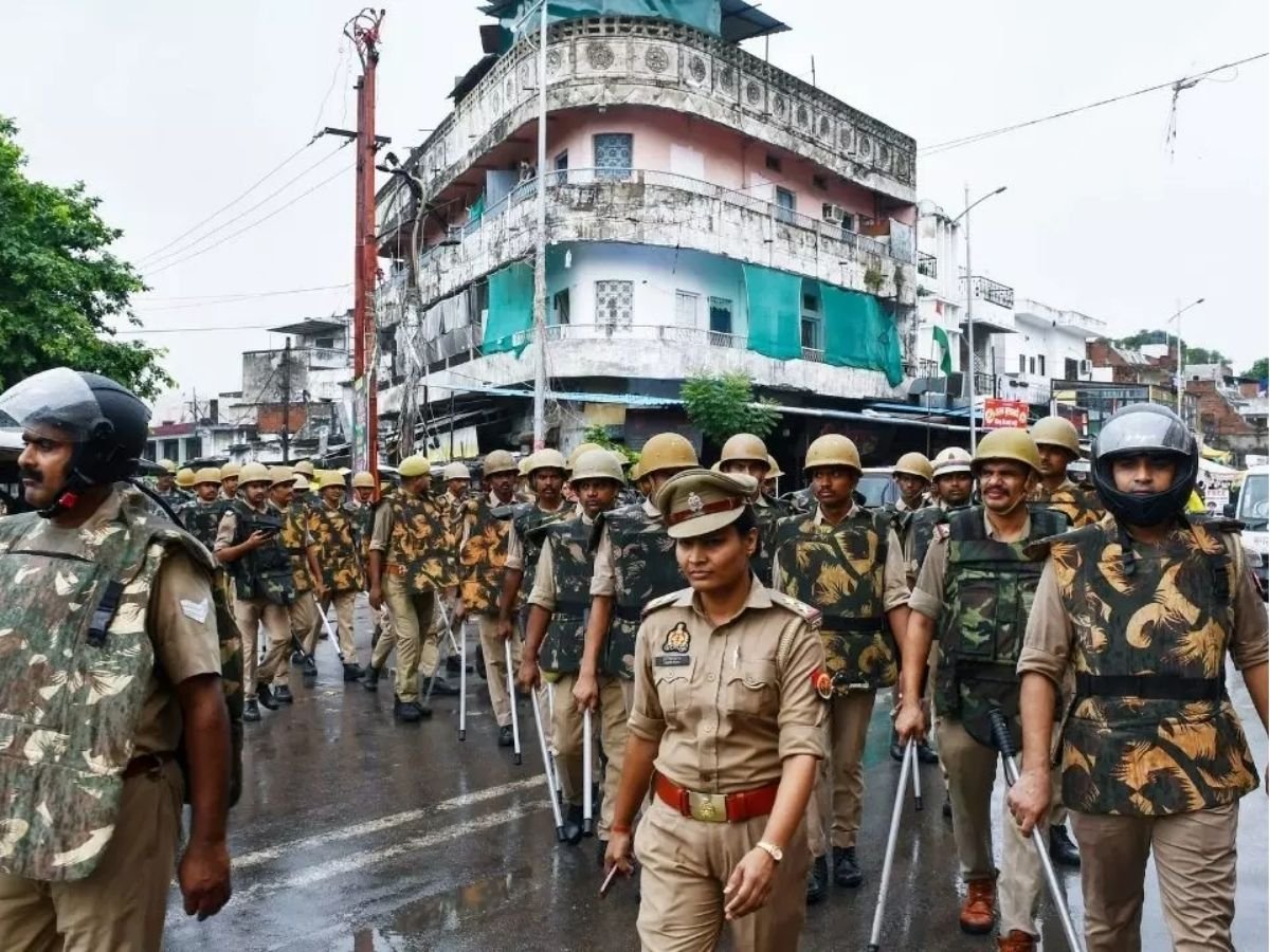 बरेली बवाल पर सियासत सपा के प्रतिनिधिमंडल को पुलिस ने रोका इकरा बोली - यूपी में अघोषित इमरजेंसी