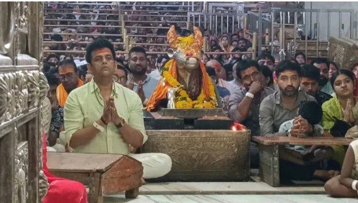 ujjain बाबा महाकाल की शरण में अभिनेता रवि किशन
