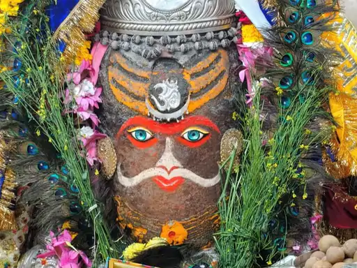 mahakal basant panchami बसंत पंचमी पर महाकाल में बंसतोत्सव गुलाल से होली की शुरुआत