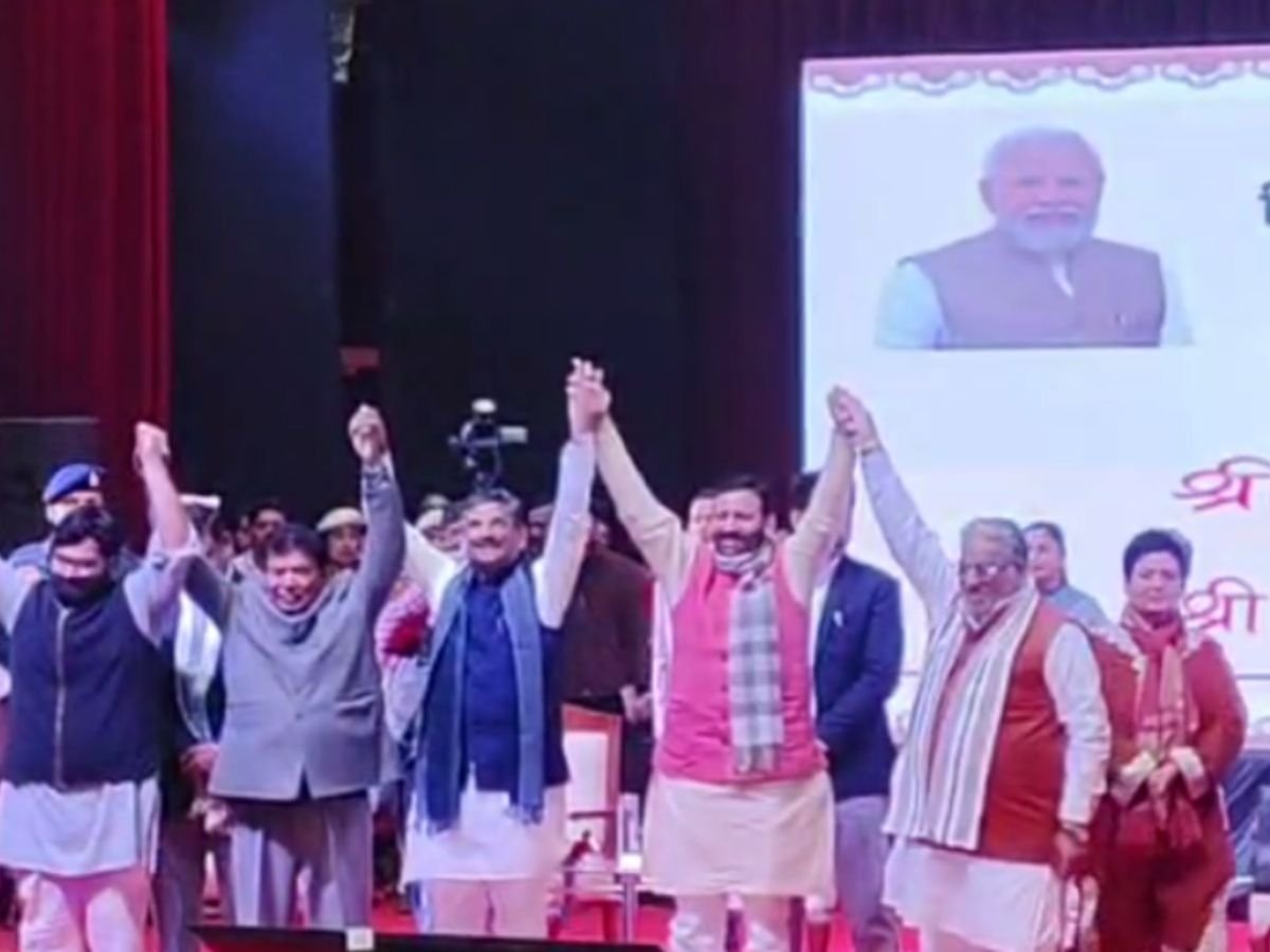 gurugram development newsगुरुग्राम का विकास तेज गति से जारी  मुख्यमंत्री नायब सिंह सैनी ने शिकायतों के त्वरित निवारण का दिया आश्वासन 