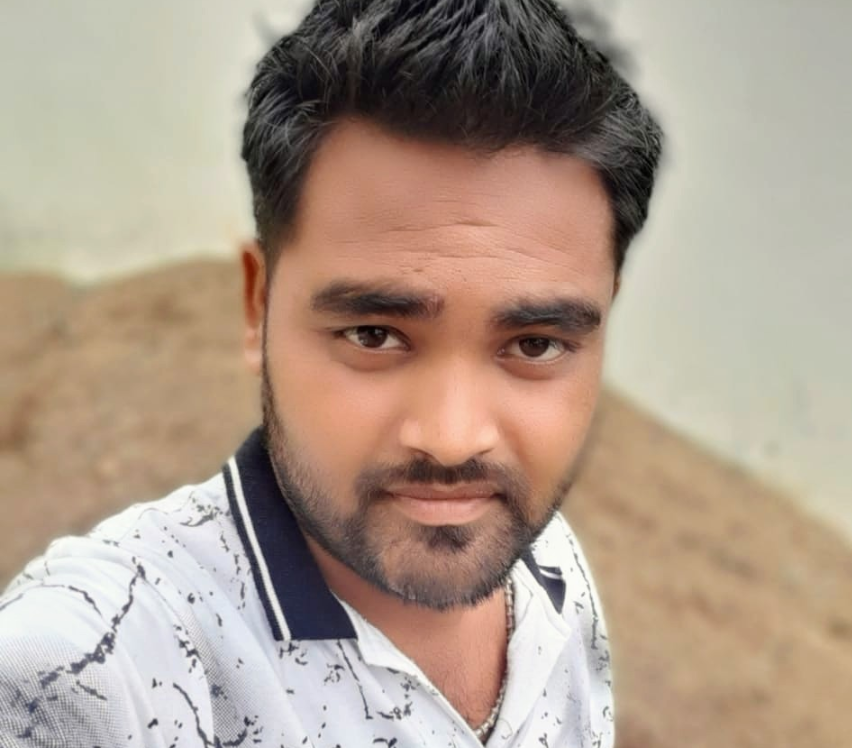 balod tragedy सड़क पर गुजरते ही आई मौत अचानक दीवर ढहने से इंजीनियर की मौत