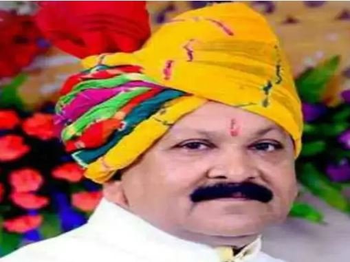 kondagaon बीजेपी नेता से 41 लाख की ठगी rss-लीडर बोलकर महिला ने ठगा
