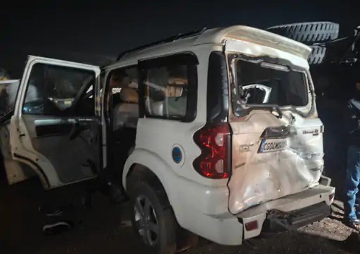 बिलासपुर ट्रेलर ने स्कॉर्पियो को मारी टक्टर 4 की मौत सालगिरह से लौट रहा था परिवार