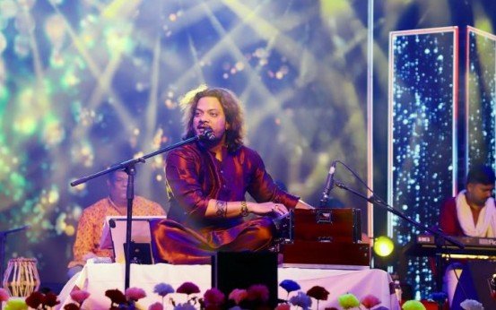 ‘तुम्हारी दौलत नई है’ से लेकर ‘हमरी अटरिया’ तक भोजपाल महोत्सव में रंगीन रात