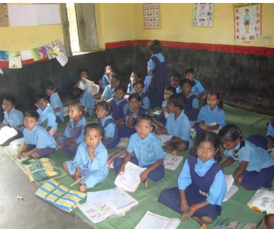 cg news  10 हजार सरकारी स्कूलों को मर्ज करने का आदेश जारी