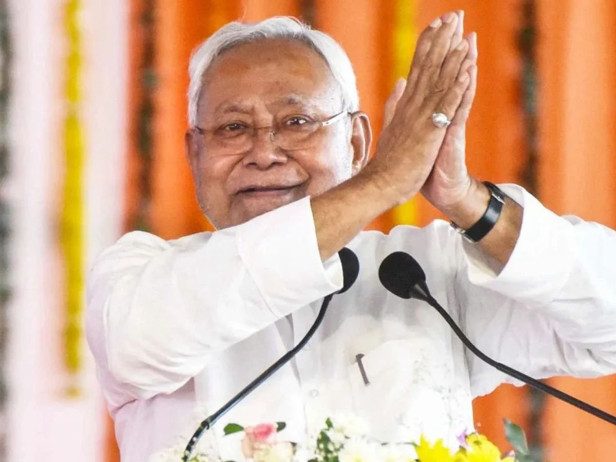 सीएम नीतीश कुमार का बड़ा सियासी सस्पेंससीएम की कुर्सी छोड़ने की तारीख तय