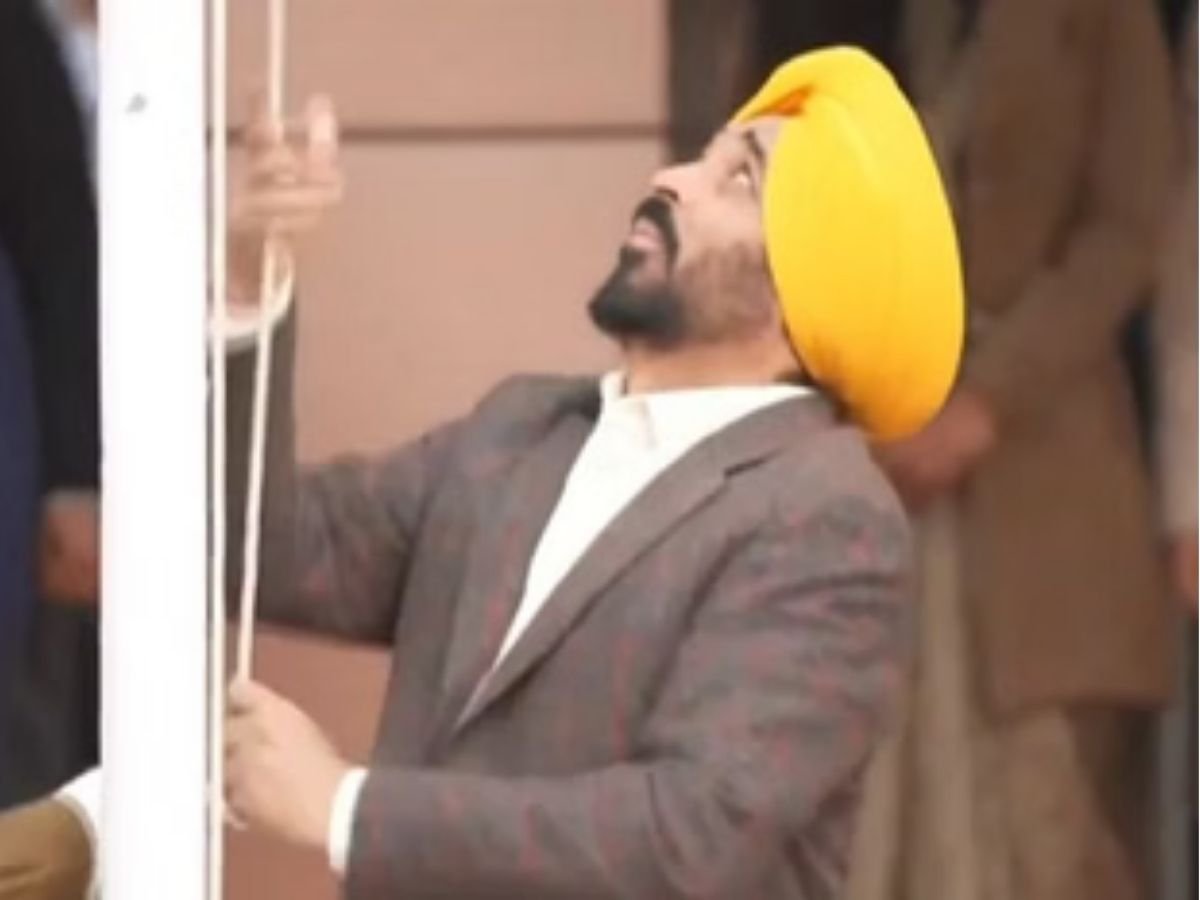 लुधियाना में आयोजित हुआ गणतंत्र दिवस सीएम भगवंत मान ने होशियारपुर में फहराया तिरंगा