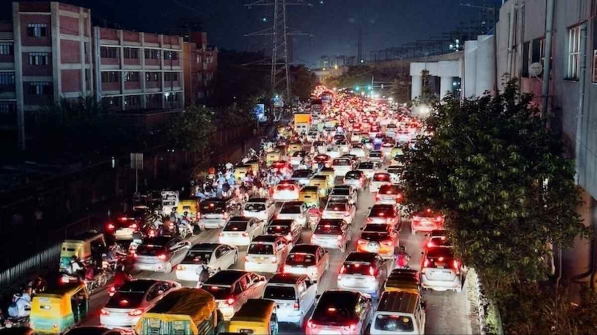 delhi cm unveils air pollution mitigation plan only bs-vi ev goods vehicles allowednov 2026