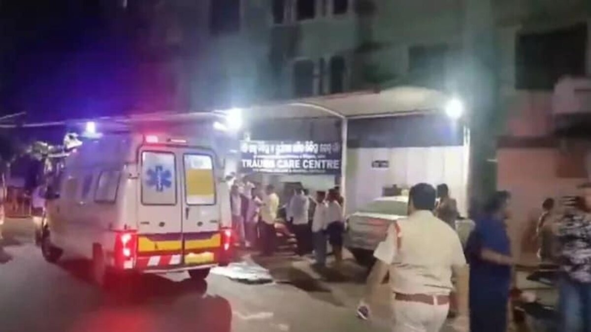 inferno erupts in icu unit of cuttack’s scb medical collegehospital 10 patients die