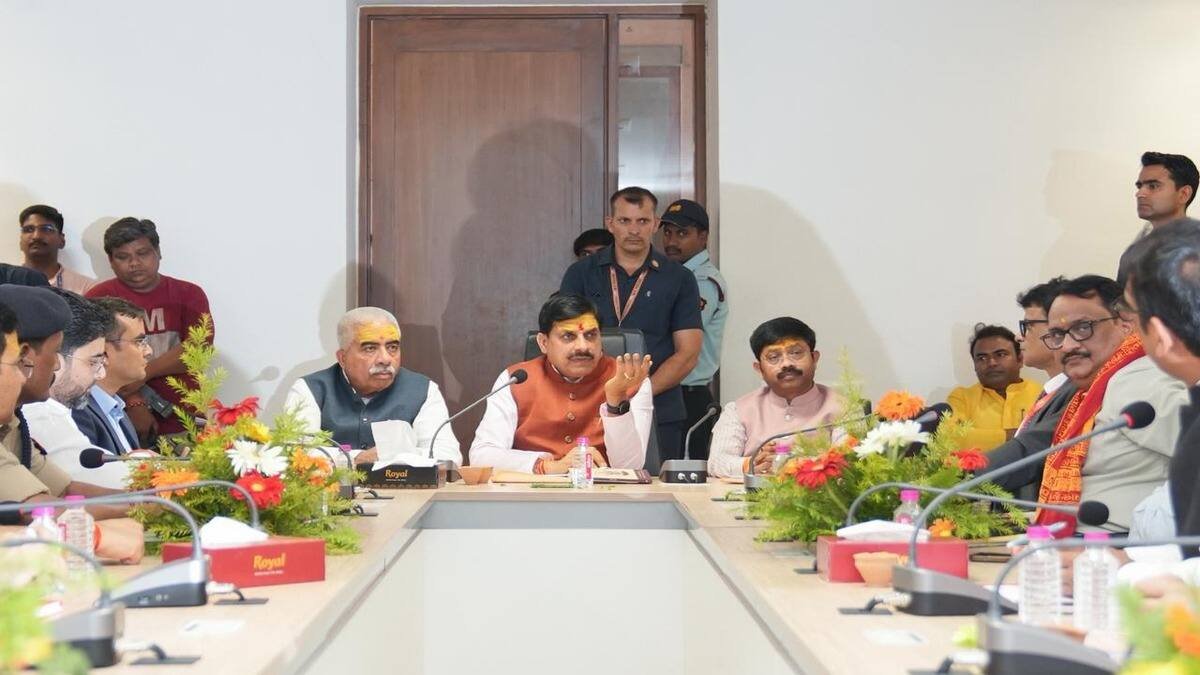 “mp-up to script new era of growth” says cm dr yadav in varanasi