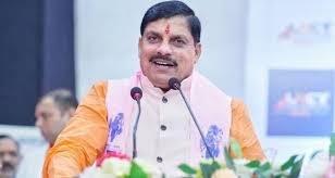 mp cm dr yadav mandates attendance for govt employees expresses zero tolerance for delay in public work