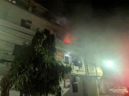 मुखर्जी नगर PG हॉस्टल में रात 2 बजे भीषण आग, छात्राओं ने समय रहते भागकर बचाई जान