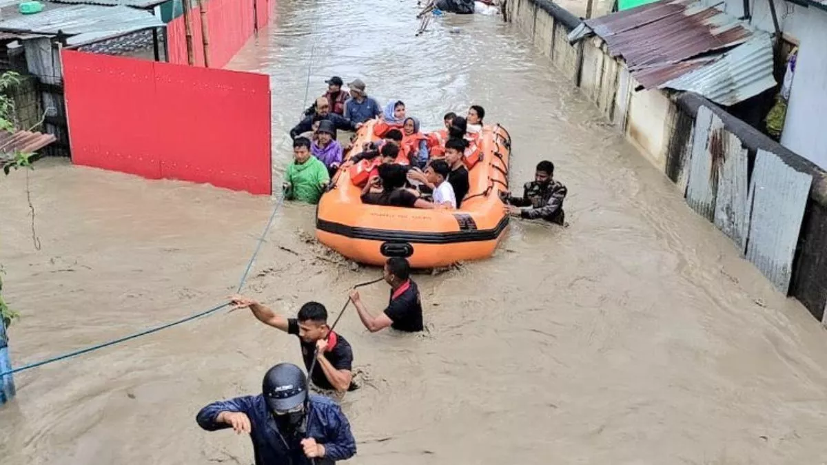 पूर्वोत्तर भारत में बारिश और बाढ़ से तबाही, 32 मौतें, हजारों प्रभावित; राहत कार्य जारी