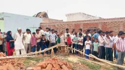 करंट लगने से किसान की मौत, बिजली विभाग की लापरवाही पर परिजनों का फूटा गुस्सा