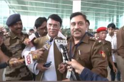 जुबानी जमा खर्च, सियासत-धर्म और सेवा का मर्ज़:- सुप्रसिद्ध कवि कुमार विश्वास