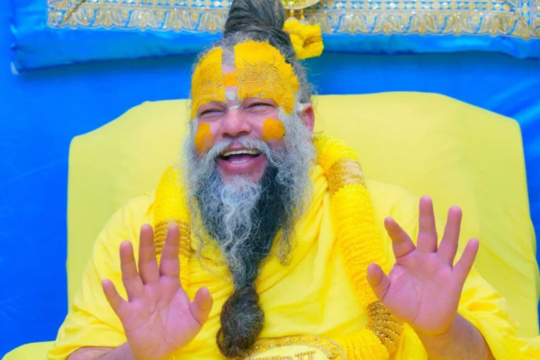 Premanand Maharaj : प्रेमानंद महाराज की रात्रि पदयात्रा दोबारा शुरू लेकिन बदल गया समय, भक्त भावुक