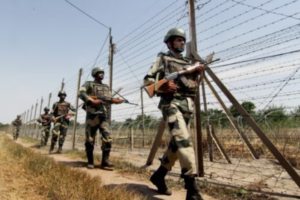 Indo Pak War : भारत - पाक युद्ध खतरे के बीच राज्यों को मॉक ड्रिल के निर्देश, क्या कुछ बड़ा होने वाला है!