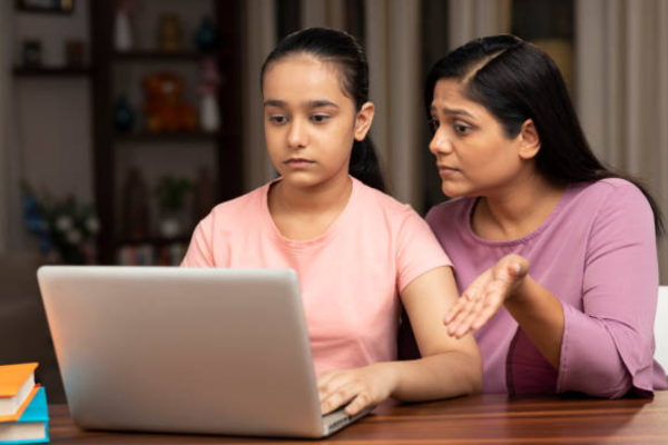 Board Result : जब बच्चे का परीक्षा परिणाम अच्छा न हों तो माता-पिता क्या करें?
