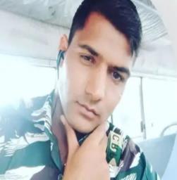 CRPF जवान की हत्या, घर के बाहर बुलाकर मारी गोली, एक महीने पहले आया था छुट्टी पर 